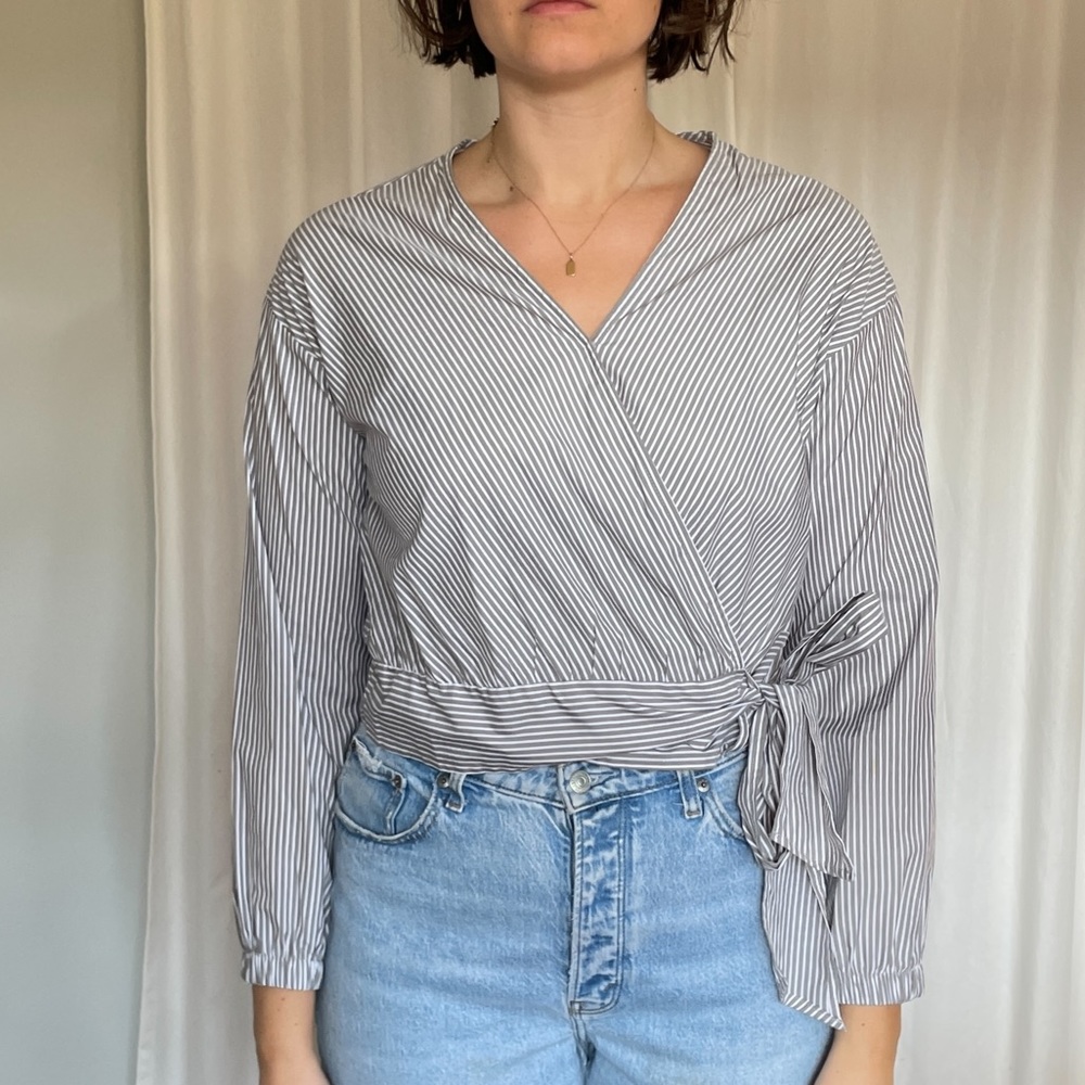 Mossimo wrap top - Picture 4 of 6